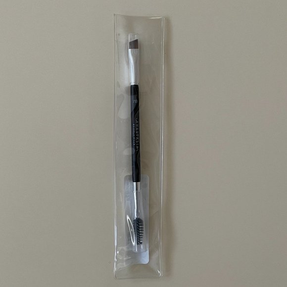 Anastasia Beverly Hills Brush 7B Dual-Ended Angled Precision Brow Powder Brush - Picture 2 of 3